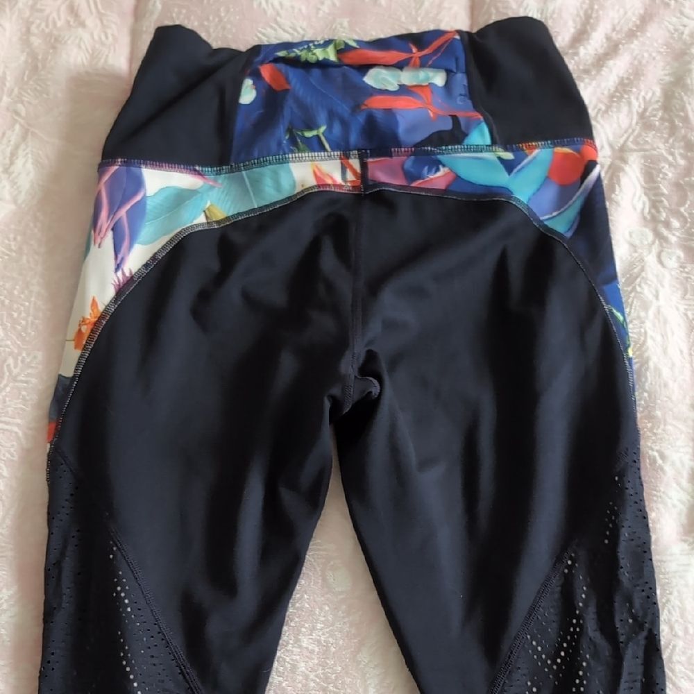 Athleta Tropical Pattern Womens Leggings - Picture 11 of 13